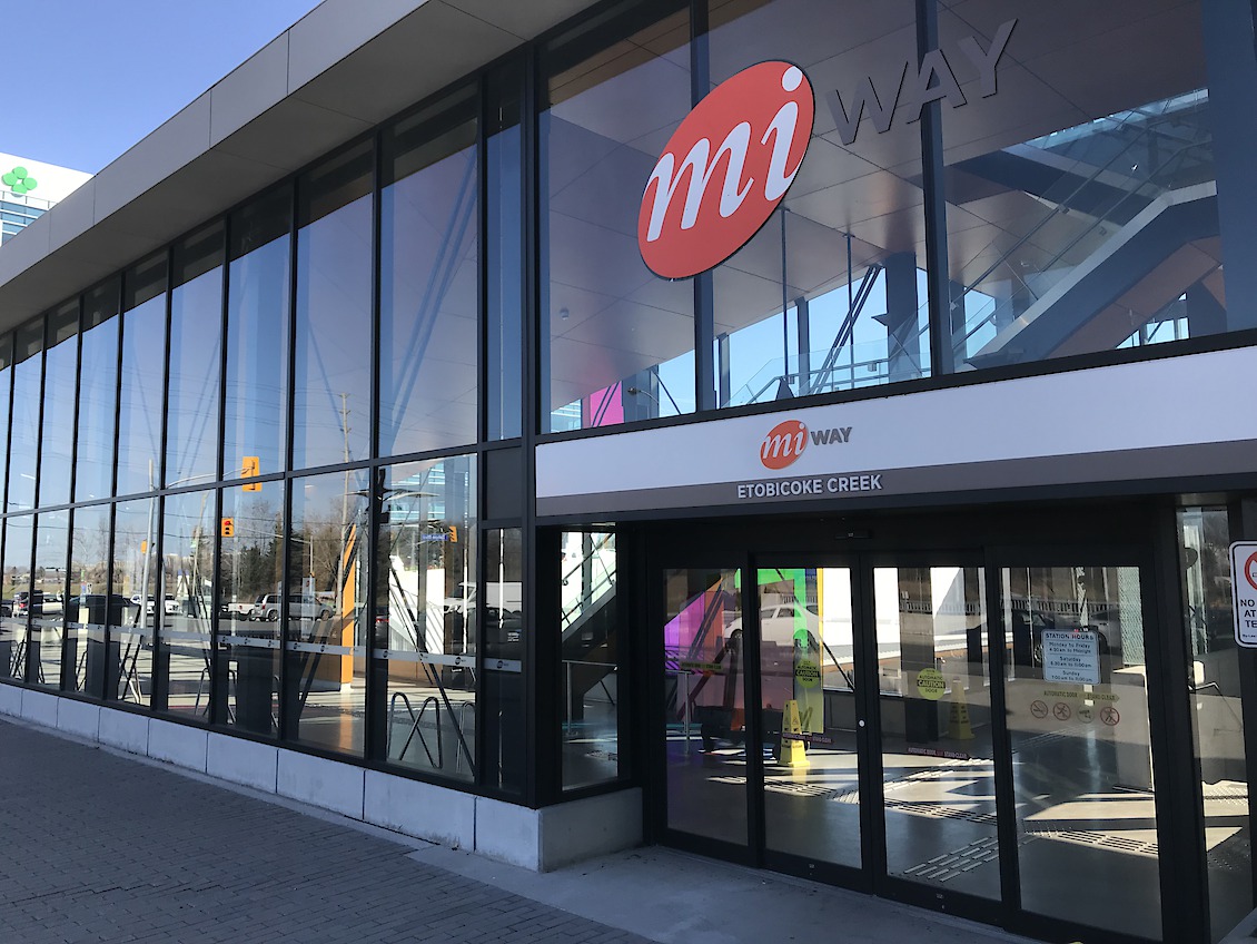 Building Colour, Mississauga MiWay, Etobicoke Creek station