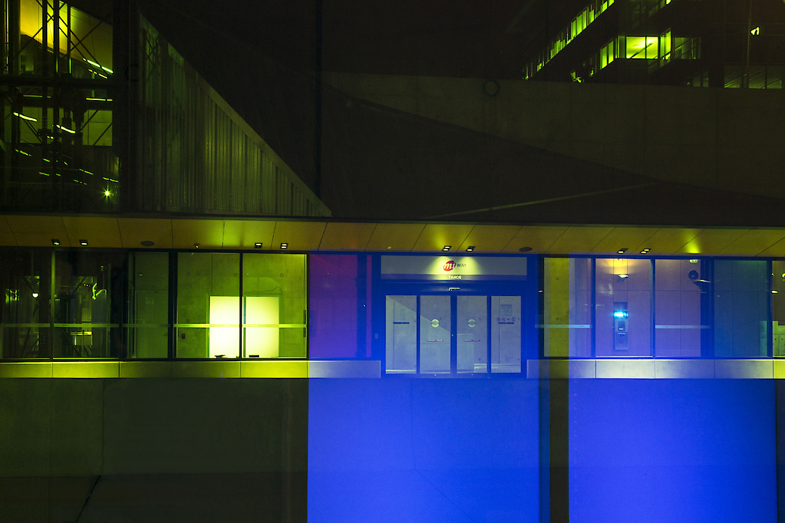 Building Colour, Mississauga MiWay, Tahoe station